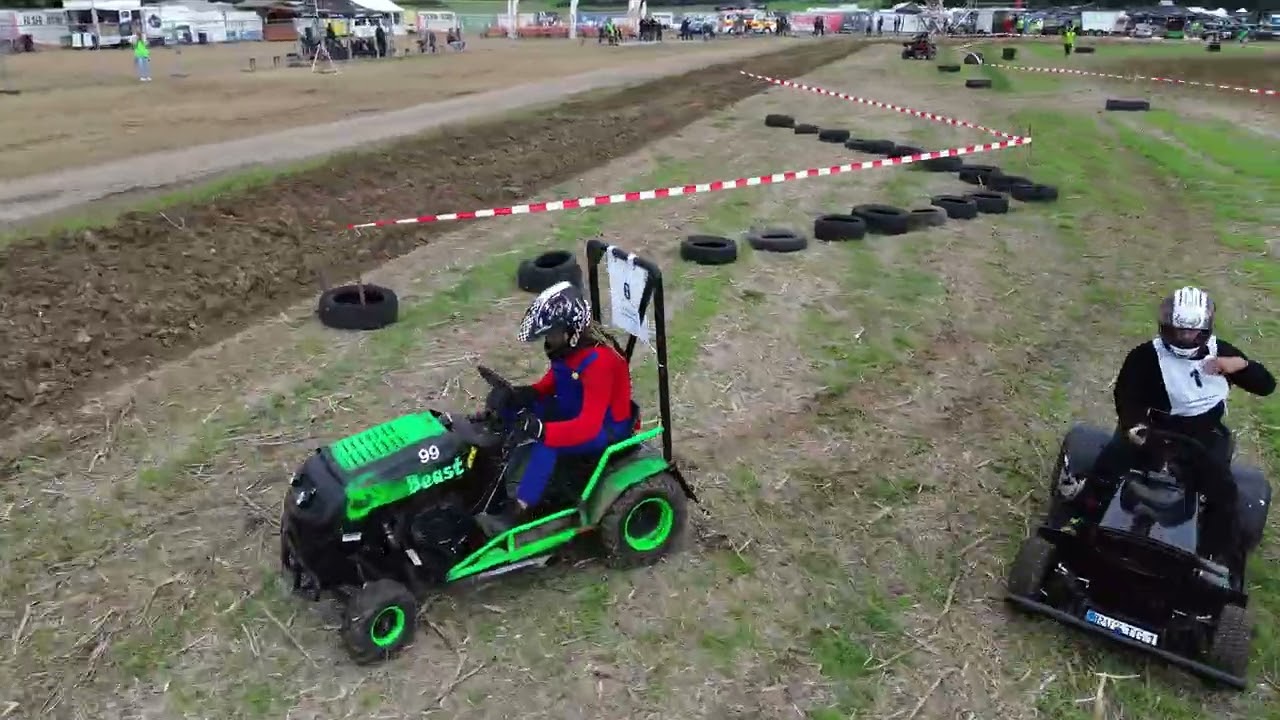 Funcross Stockcarrennen Rasenmäher Samstag