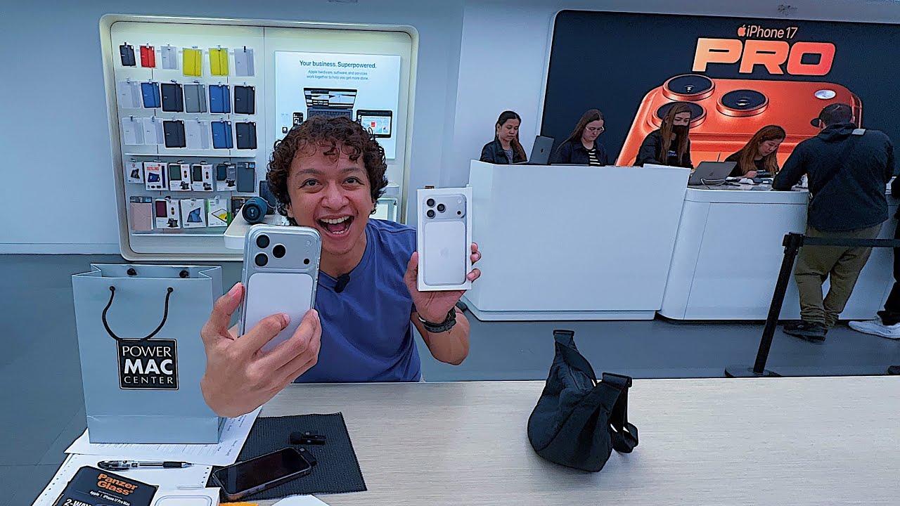 IPHONE 17 PROMAX IN SILVER FROM POWER MAC CENTER IN SM MEGAMALL