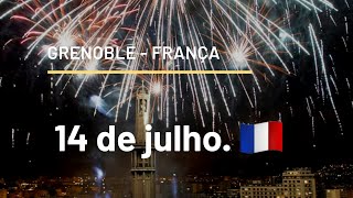 Queima de fogos em Grenoble! Feriado de 14 de Julho. 🇫🇷