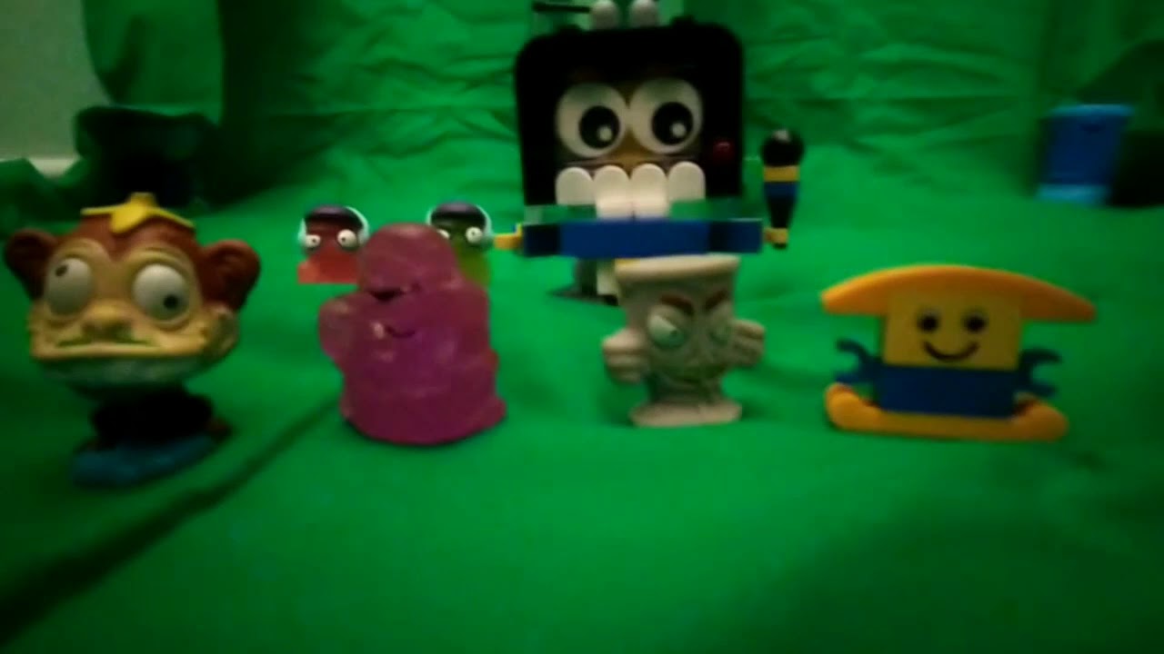 Stickery Mayhem Crashlings in Space E42 - Newzers Game Show