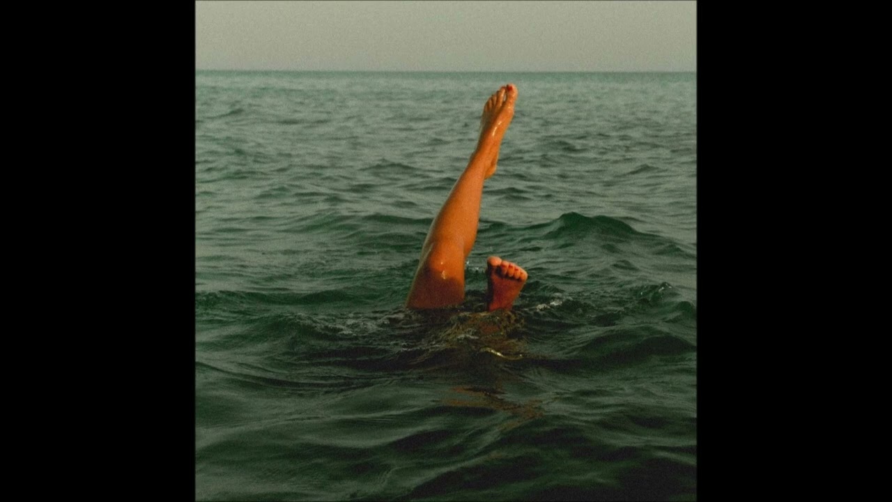Spit & MHE – Falling (Costé Remix)
