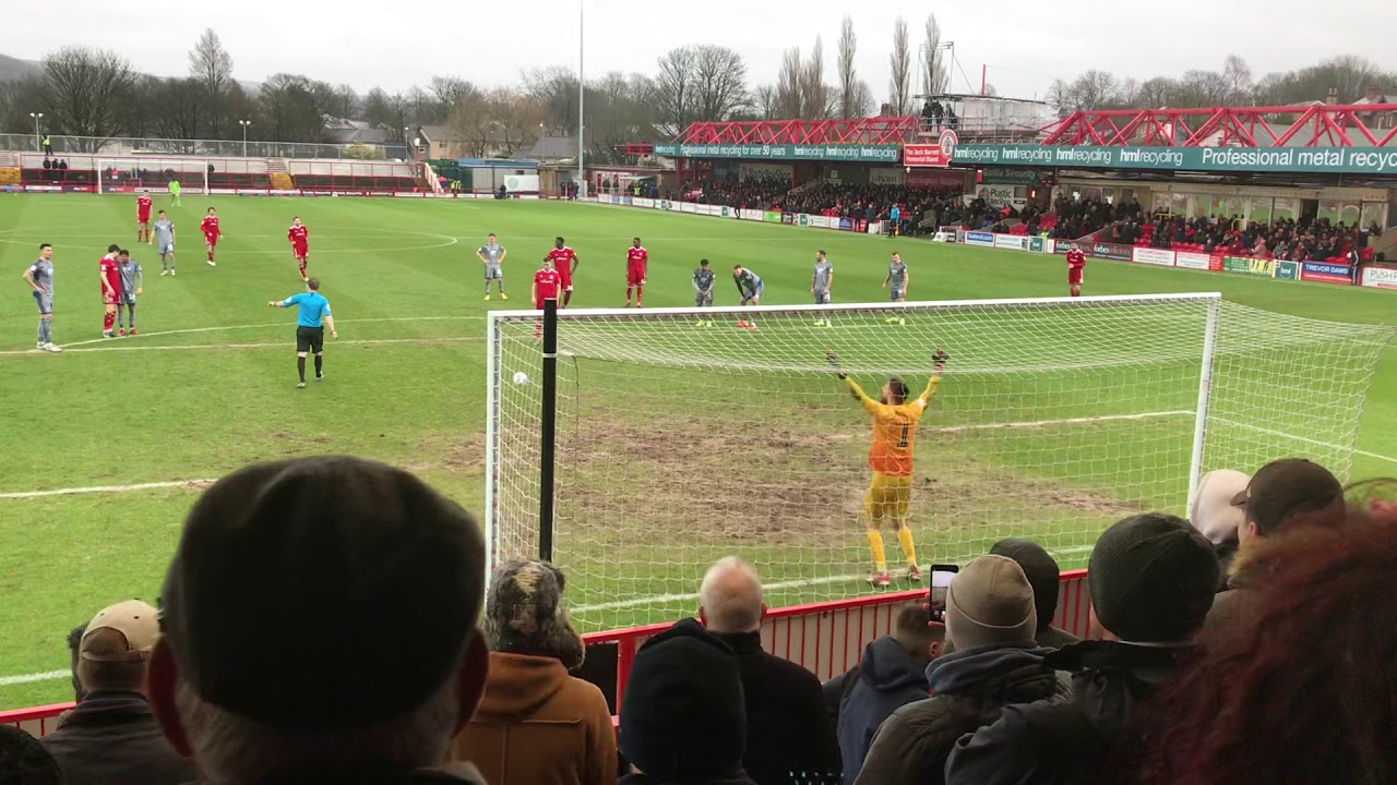 Dion Charles penalty miss Accrington Stanley vs. Lincoln City - YouTube