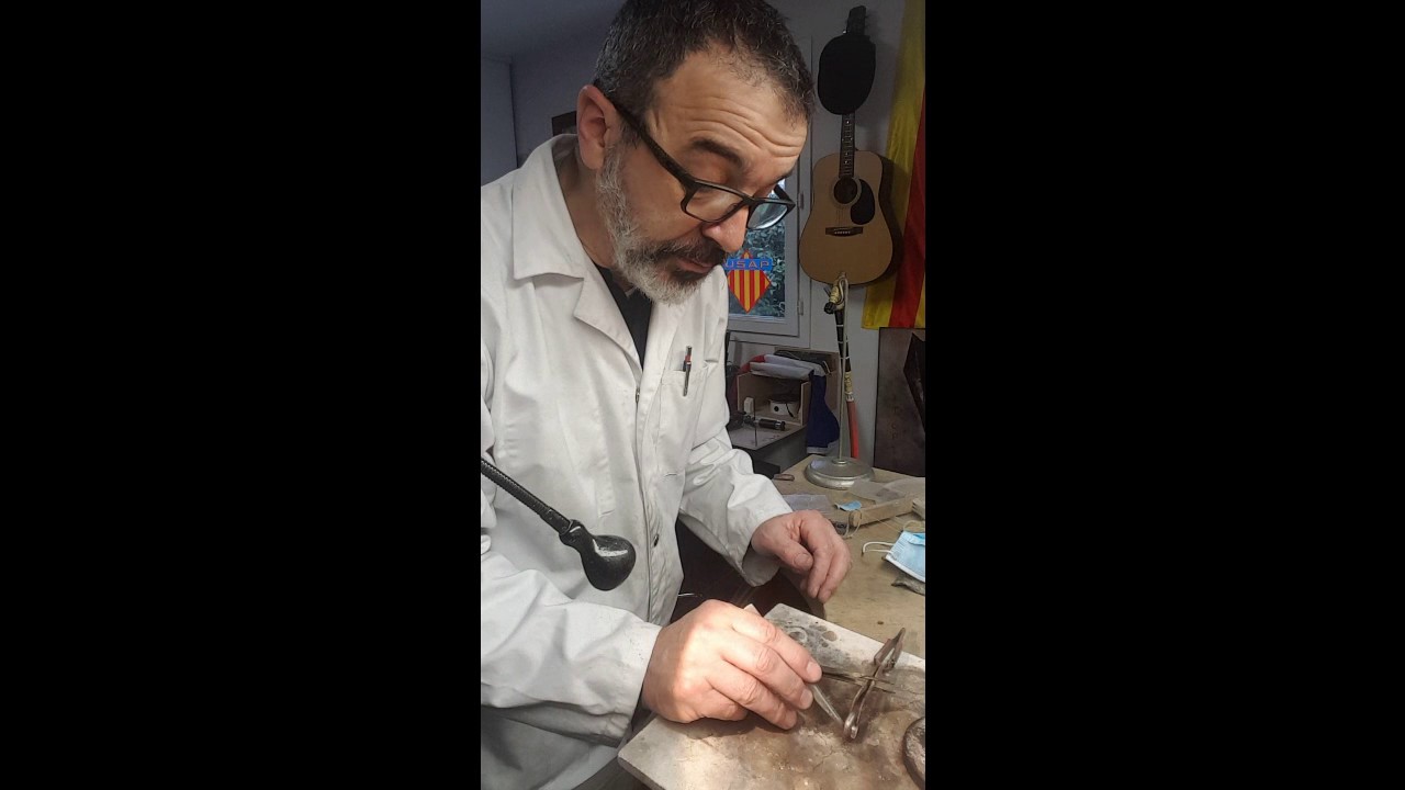 fabricaiton d'un anneau Demi Jonc Argent