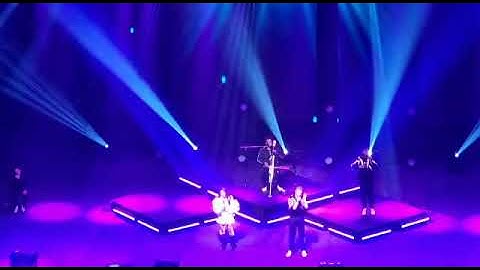 Pentatonix Concert in Sydney - Shallow (Live 2023)