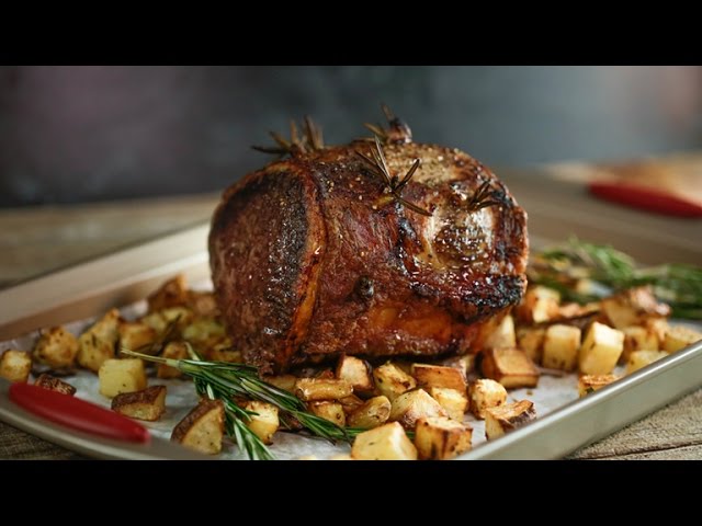 A One-Dish Beef Dinner Your Family Will Love | Rachael Ray Show