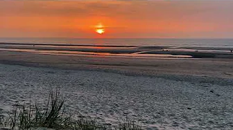 Relaxing Sunset at the Beach | 4K Ultra HD