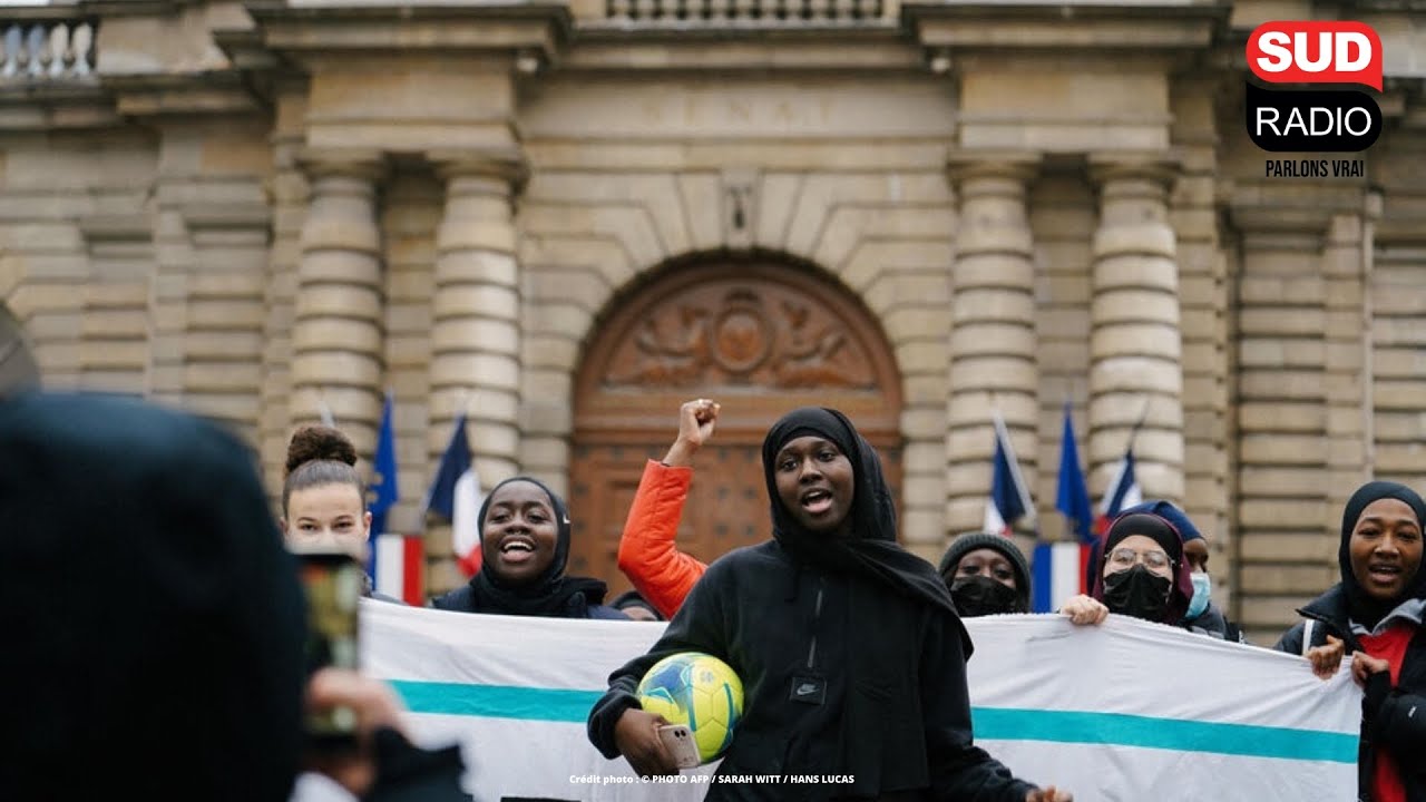 "Hijabeuses" : le port du voile dans le football autorisé ? - Frédéric Thiriez se dit contre