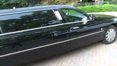 Quanto costa una limousine nuova?