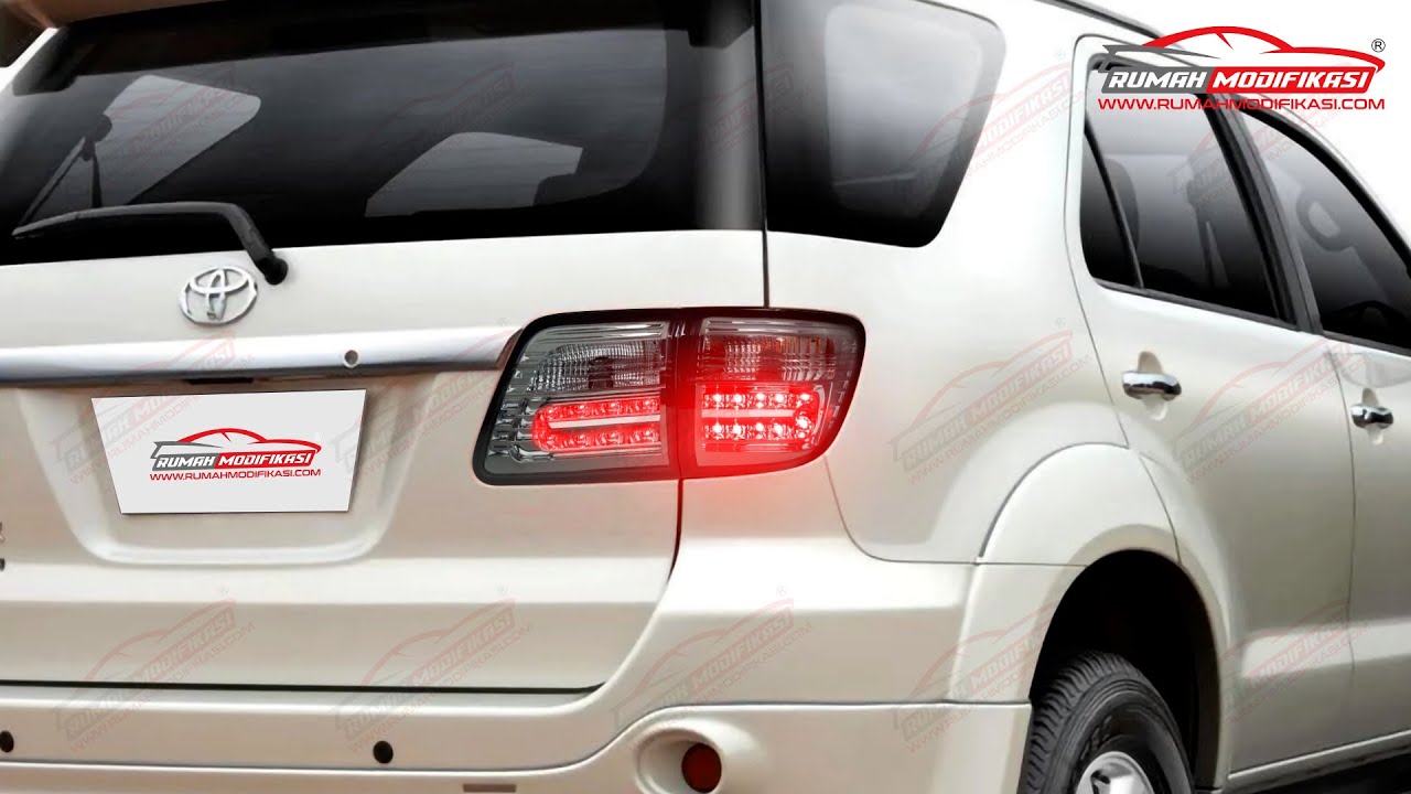 STOP LAMP   FORTUNER 2004-2010  ALL SMOKE