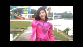 AGNES - Gadi Gunuang Toar