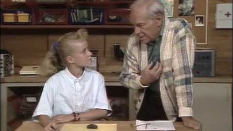 Dissecting Owl Pellets - Mr. Wizard