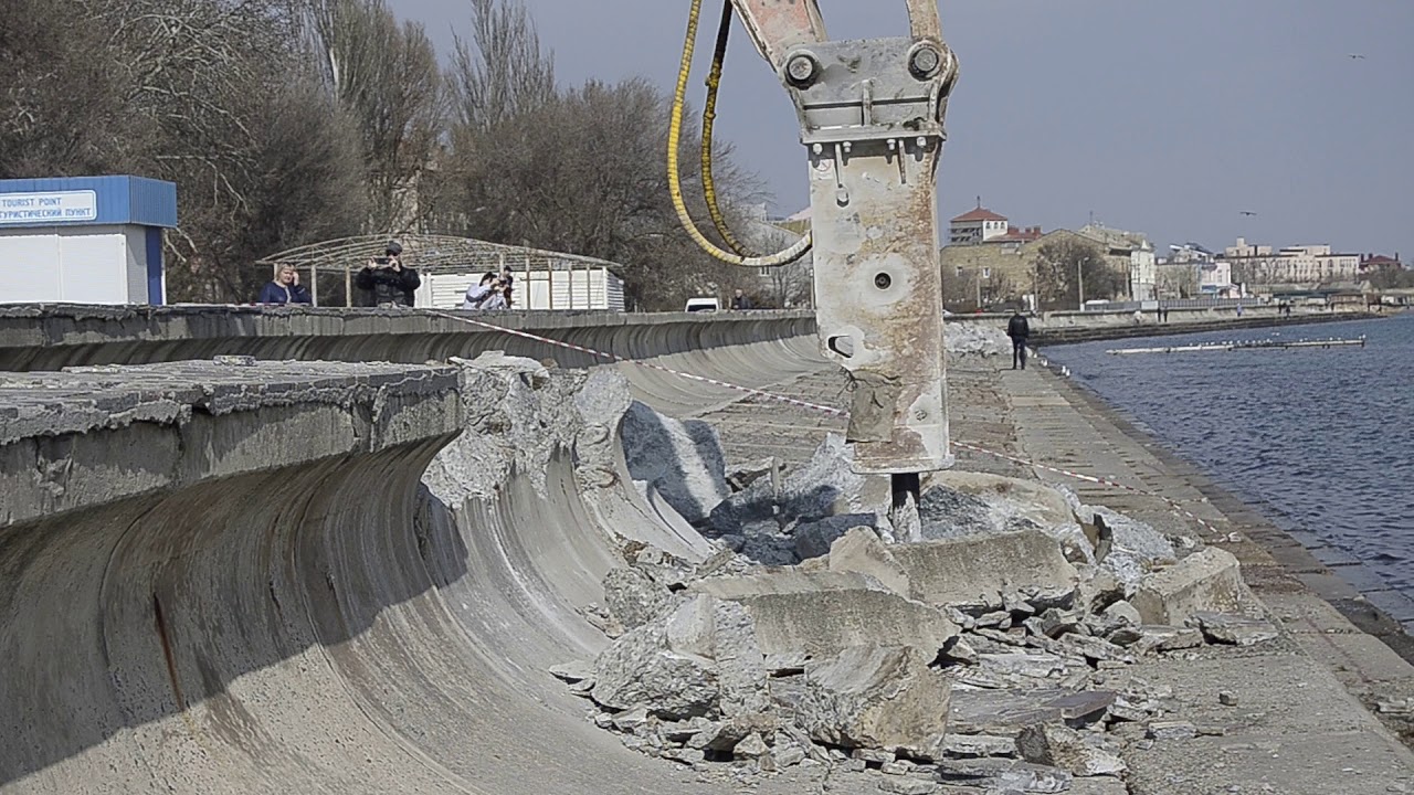 В евпатории открыли набережную терешковой. Реконструкция набережной Терешковой в Евпатории. Набережная Терешковой Евпатория. Набережная Терешковой в Евпатории сейчас. Набережная Валентины Терешковой Евпатория.