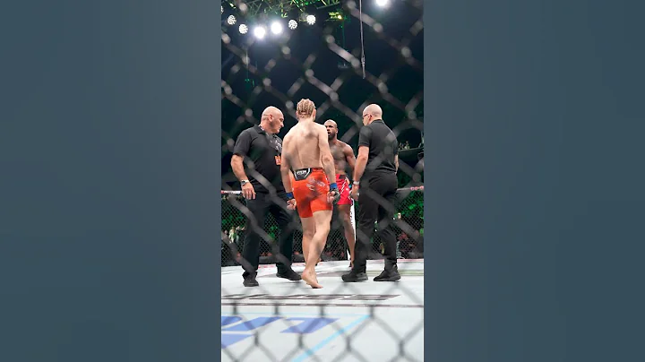 That's one way to make an entrance! 😳 #ufc304