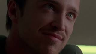 1 Awkward Zoomed In, Uncomfortable Face From Every Episode Of Breaking Bad