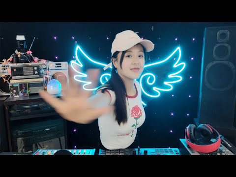 Huang Jiaju's DJ version of a classic song "cold rainy night". It's moving when you listen to it