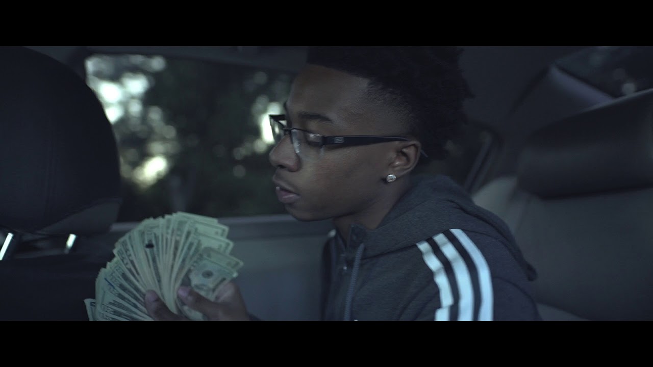 Lil Rio x BallyBandzzzz - Right Now ( Official Video ) - YouTube