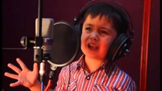 4 Yaşındaki Afgan Çocuk süper ses Resimi