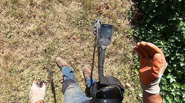 LIVE DIG ACTION!! Simplex SP24 coil in relic dump.