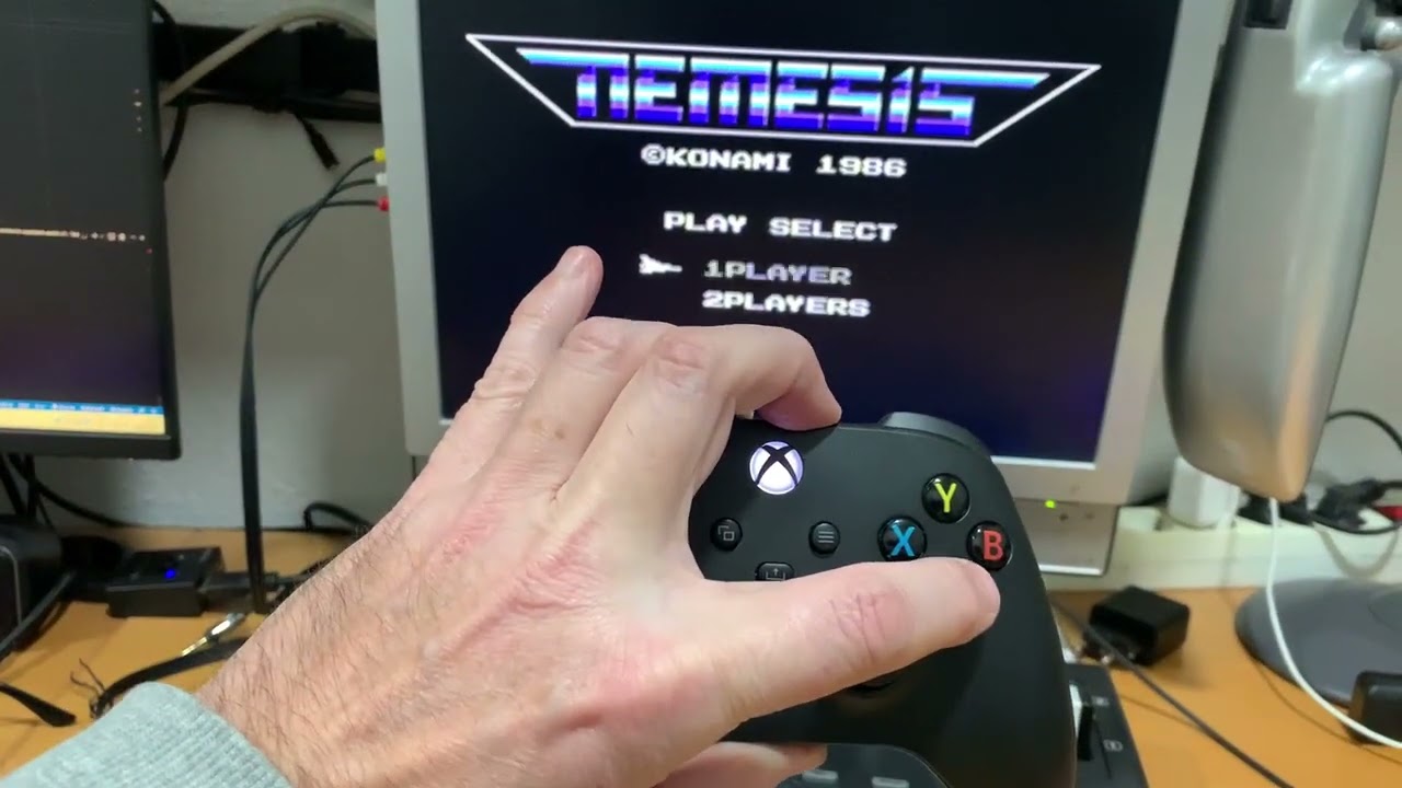 BLERetro32 - ESP32 Bluetooth LE HID host for gamepad.