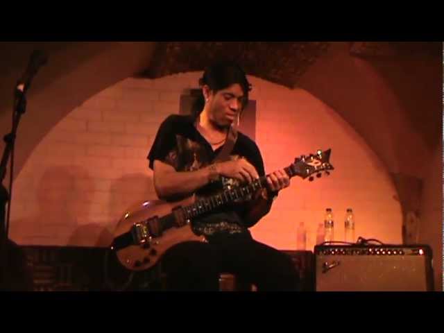 Watch Stanley Jordan. Paris 2012. 10/10 on YouTube Watch Stanley Jordan. Paris 2012. 10/10 on YouTube