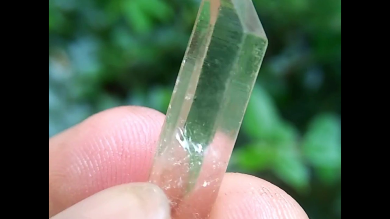 Ceylon Natural Quartz Pencil Heading Crystal