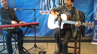 Vicci Martinez performing Come along with me. Mix Unplugged