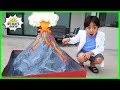 How to make a Volcano DIY Science Experiment!!!
