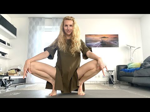 😱 Yoga Challenge! 😱 | Short Green Dress