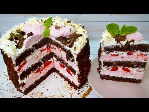 Шоколадный торт с зефиром и клубникой - сладкое наслаждение
