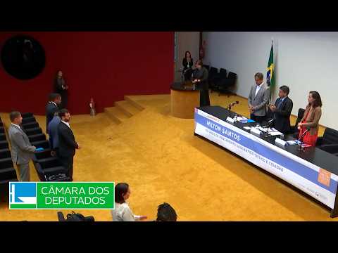 CENTRO DE ESTUDOS E DEBATES ESTRATÉGICOS