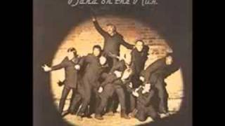 Band on the Run *Bonus Audio* - 06 Band on the Run (One Hand Clapping Version)