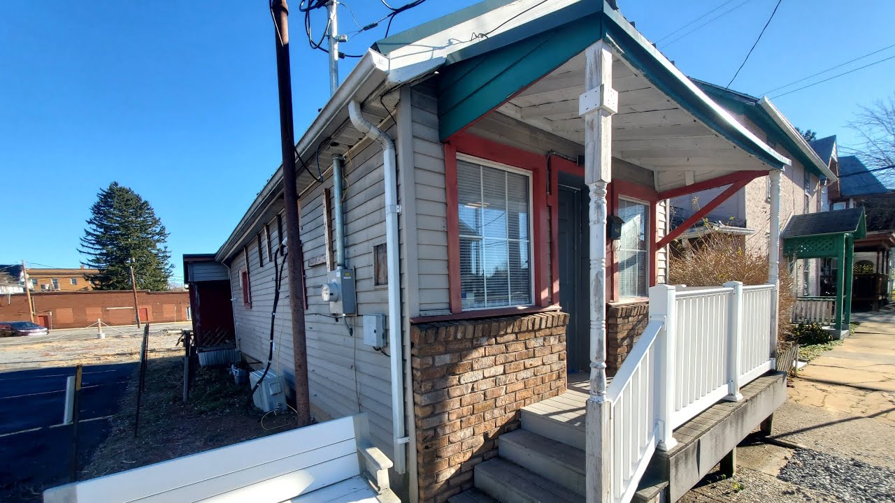 115 S. Broad St. Jersey Shore, PA. efficiency apartment FOR RENT. Bob