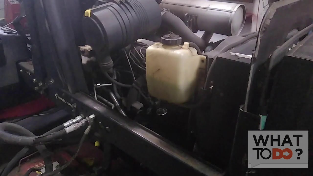 Oil Change - Toro 4500d Rough Mower