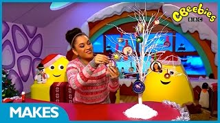 Cbeebies Presenter Christmas Make Baubles