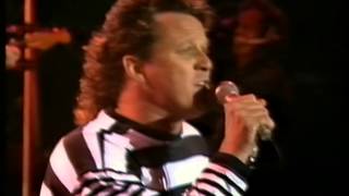 Shirley Strachan - Living In The 70s  (Live Under The Southern Cross 1988)