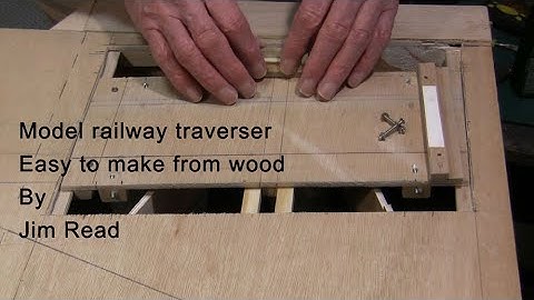 Model railway traverser made from wood for my new micro layout