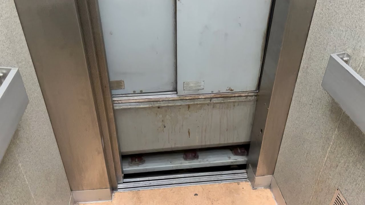 Stuck in a 1982 IAO Elevator at a&o Hostel, Hamburg-Reeperbahn, Germany