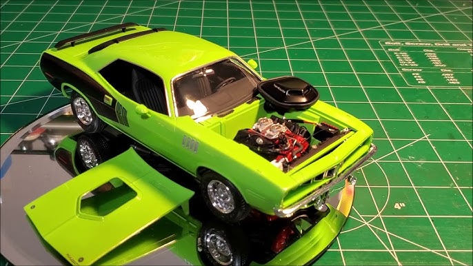 Group Build Complete] Revell 1971 Hemi Cuda : r/ModelCars