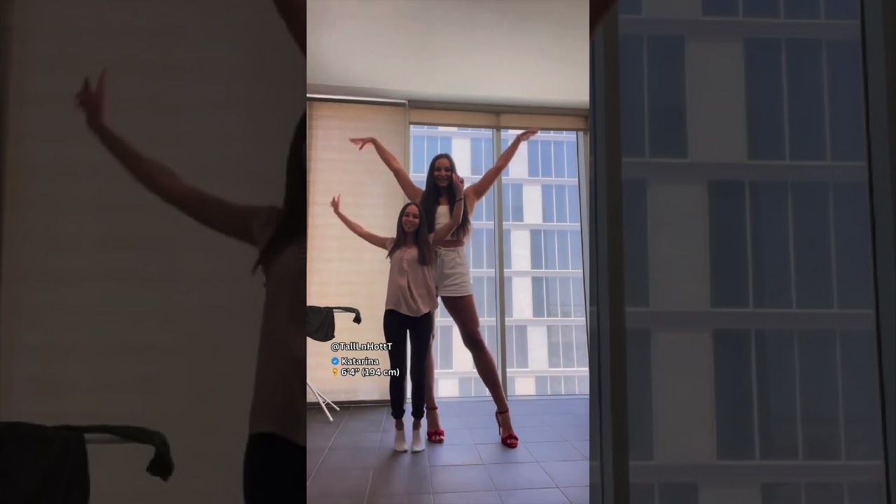 6’4” | 194 cm tall woman and former kickboxing champion Katarina Kavaleva