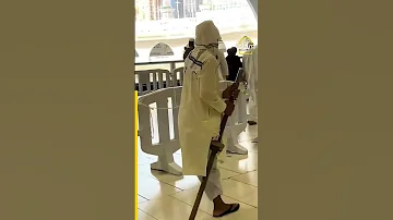 One Legged Pilgrim Performs Tawaf Around Kaaba Islam Channel 