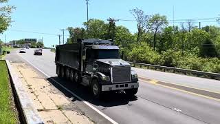 Spring trucks on 32 FT. Grant Edenfeilds Peterbilt 589