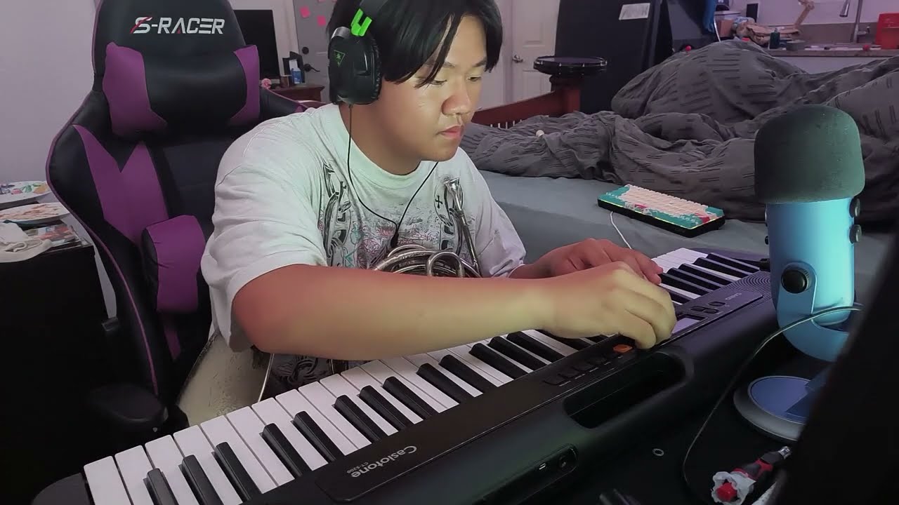 Promise (Laufey) Performed by Brent Tang