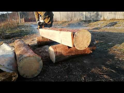 Видео: Бюджетная пилорама из старой бензопилы часть2 Chainsaw beam guide from wood part 2