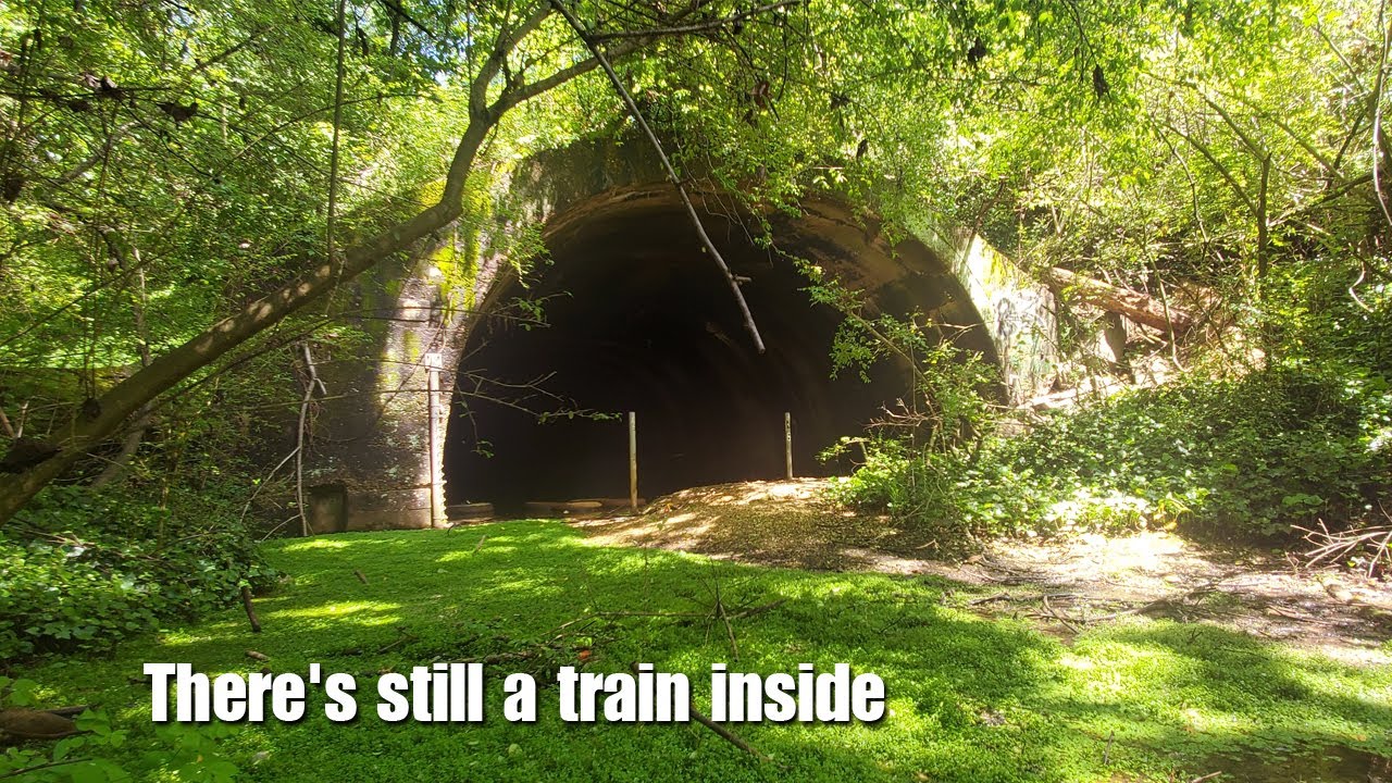 Поезд и два тела, запечатанные внутри с 1926 года — Читать описание