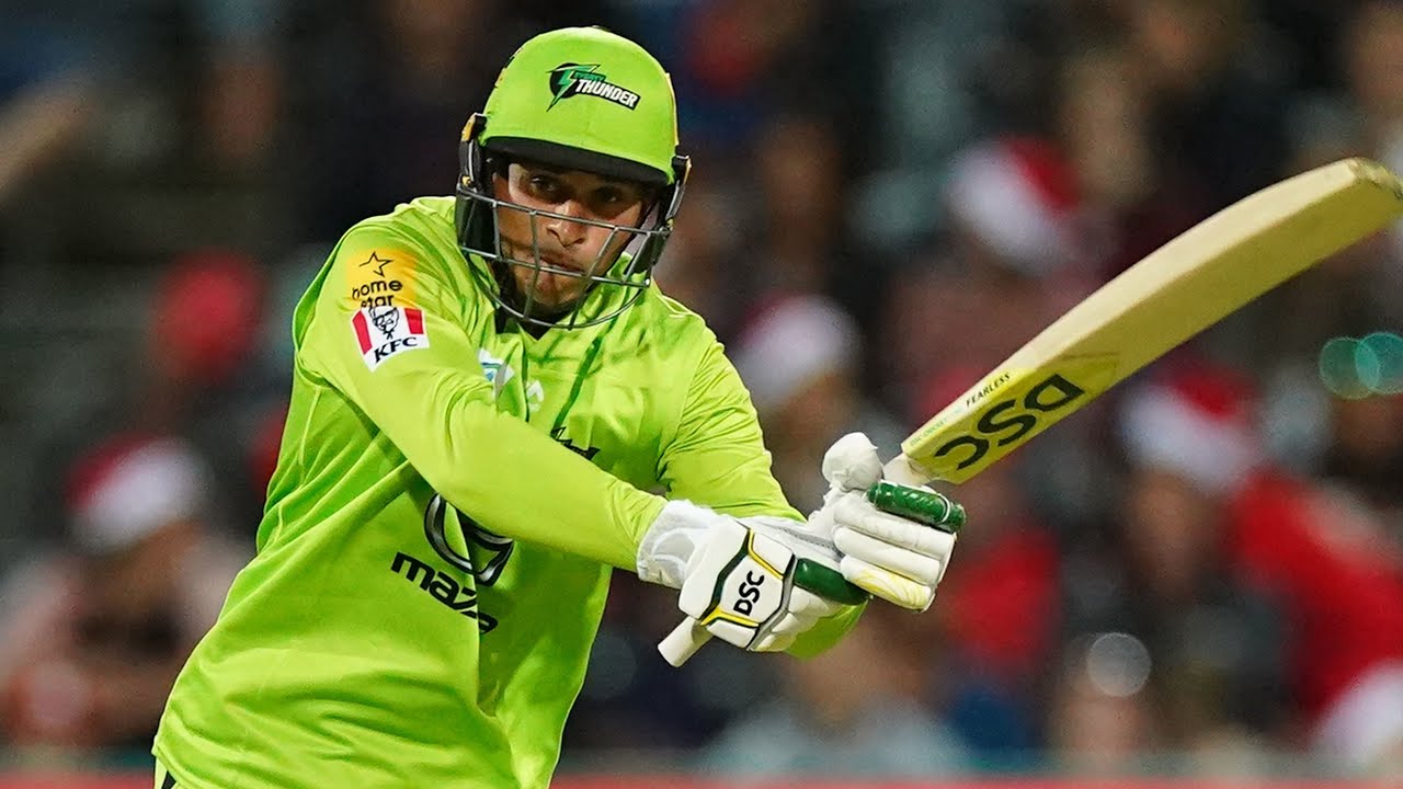 Khawaja finds form with vital fifty for Thunder