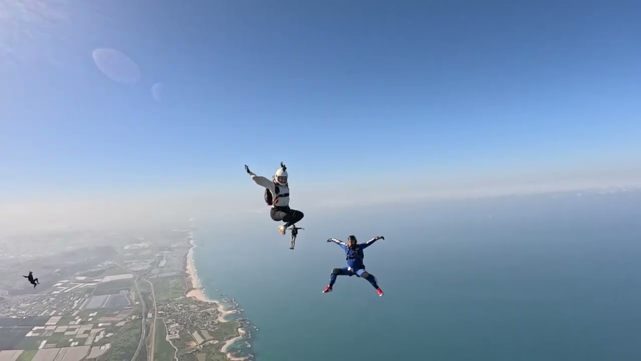 צניחת מתנות קטנות ליום הולדת של גפן פרץ המלכה עם עדי תמיר המושלמת עדן כהן עינב ליברמן ודויד המלך🫶