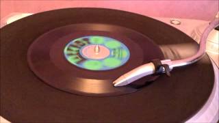 Derrick Morgan - Me Naw Run (Jackpot 1972).