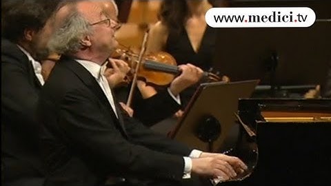 Alfred Brendel - Beethoven - Piano Concerto No. 3 - 2nd movement Largo