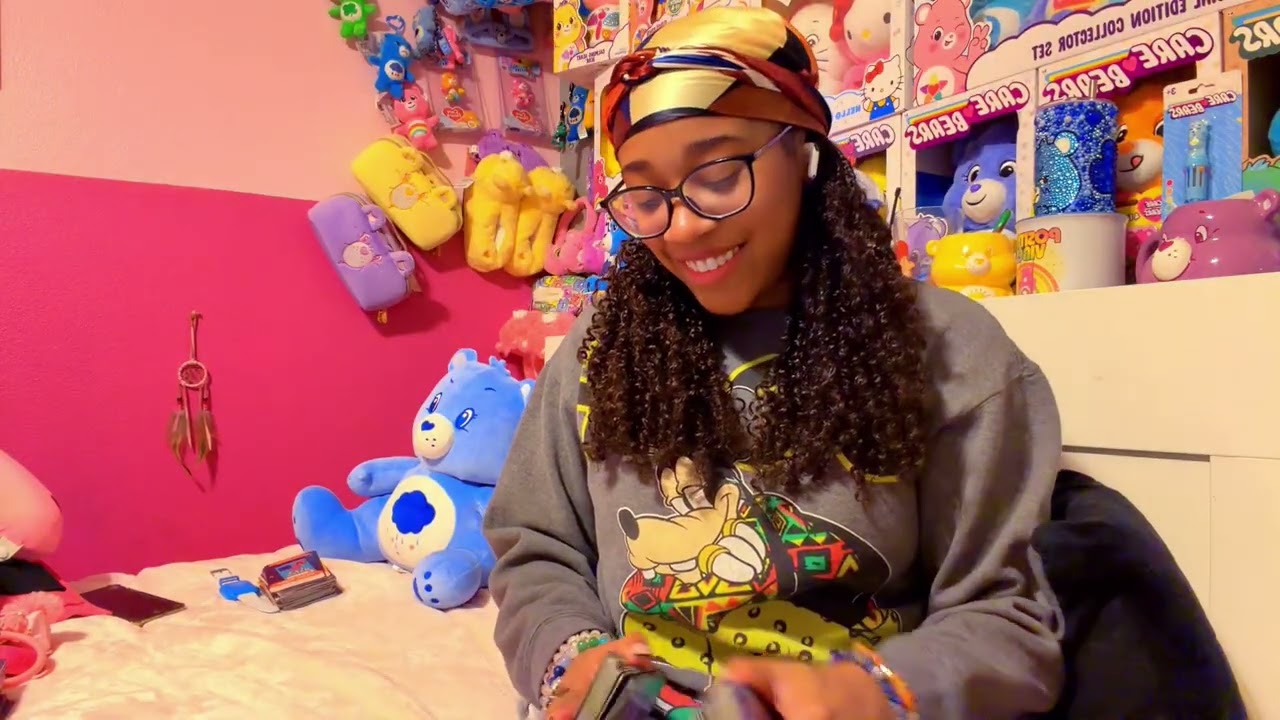 This HOOCHIE WANT BEEF 🥩 but they finna get cooked 👩‍🍳 