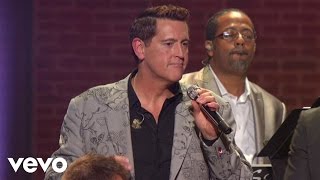 Ernie Haase & Signature Sound - Climbing Higher And Higher (Live) chords